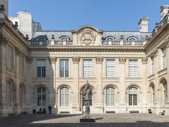 Cour d'honneur de l'hôtel de Saint-Aignan