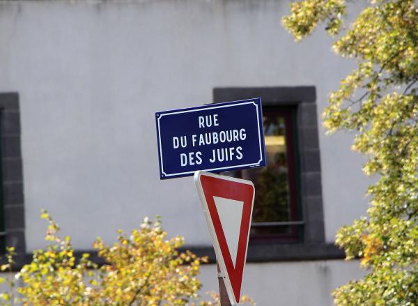 rue-du-faubourg-des-juifs-a-clermont-ferrand-copy-paul-salmona.jpg