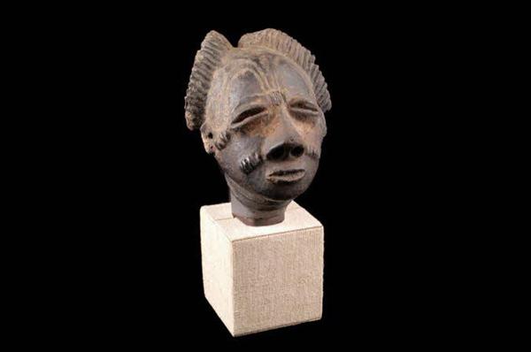 tete-funeraire-cote-d-ivoire-musee-du-quai-branly.jpg