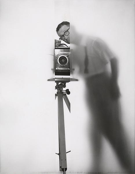 autoportrait :Erwin Blumenfeld, Autoportrait New York, vers 1950 © The Estate of Erwin Blumenfeld