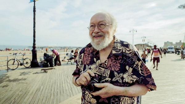 Image extraite du film "Last Stop Coney Island. The Life and Photography of Harold Feinstein", d'Andy Dunn (1)